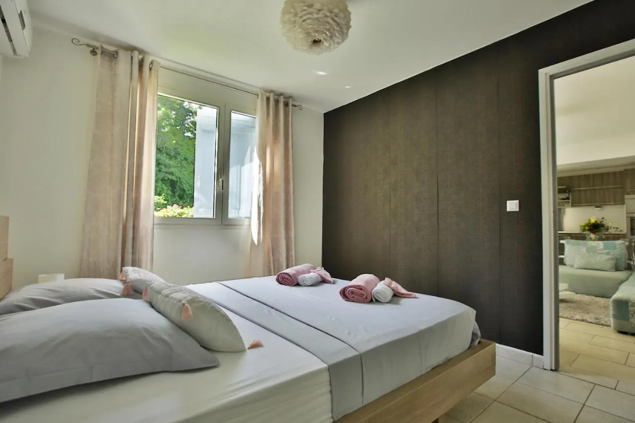 Appartement De Charme Vue Mer, Ilet Du Gosier Le Gosier  Apartment