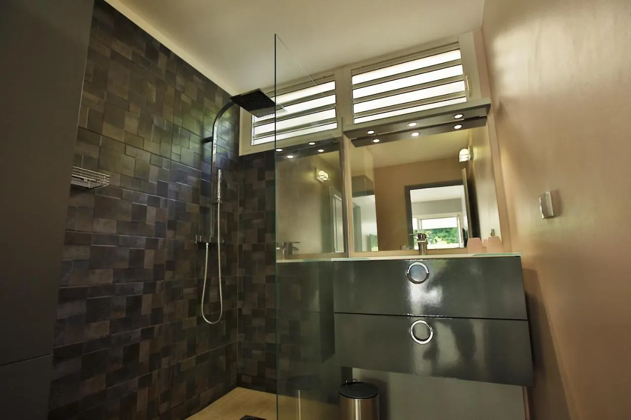 Appartement De Charme Vue Mer, Ilet Du Gosier 르 고지에 아파트